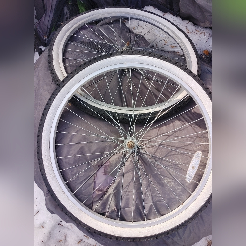 BIKE TIRES WITH RIMS PAIR
